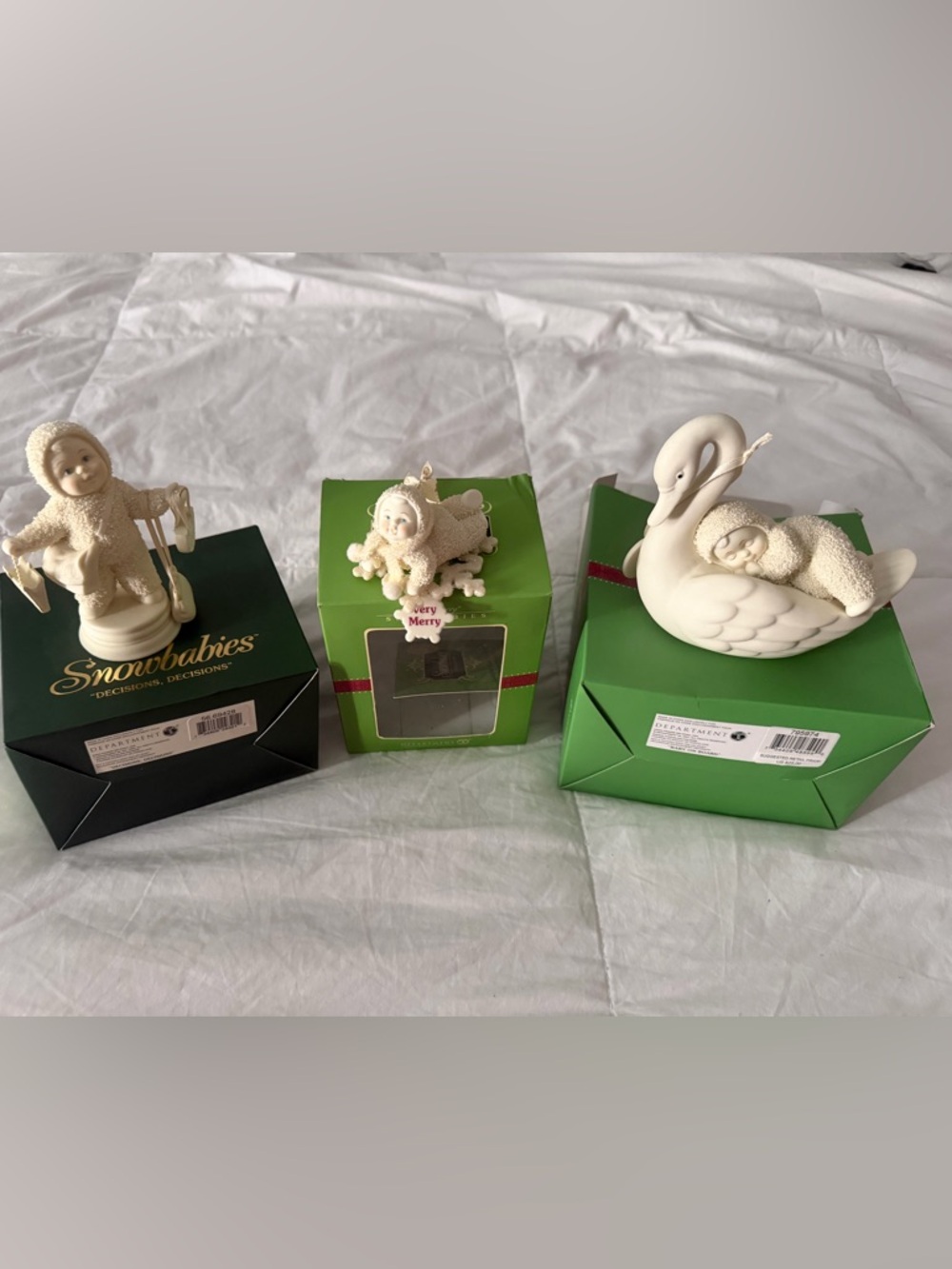 Department 56 Snowbabies White and Green Holiday Figurine Set